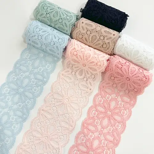 Machine knitted lace ribbon